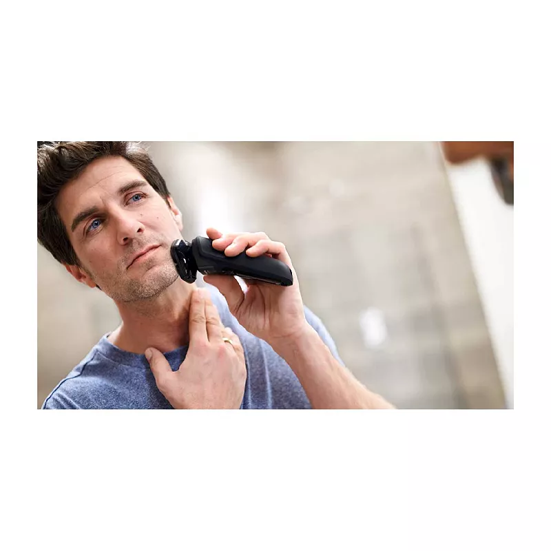 Philips Series 5000 Wet & Dry Electric Shaver With Pouch, Midnight Blue - S5585/30 - Image 2